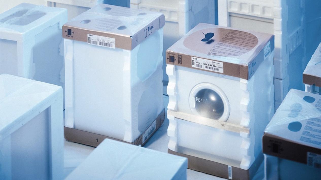 Abbildung: Haushaltsgeräte in einer sicheren Transportverpackung, hergestellt mit einer MSK Schrumpfverpackungsanlage
