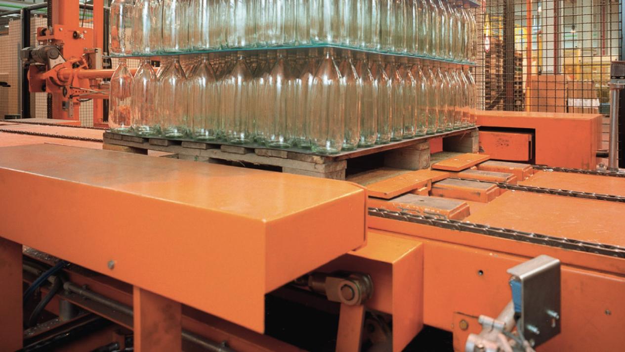 [Translate to Czech:] MSK Transtech conveyor systems - pallet conveyors and modules