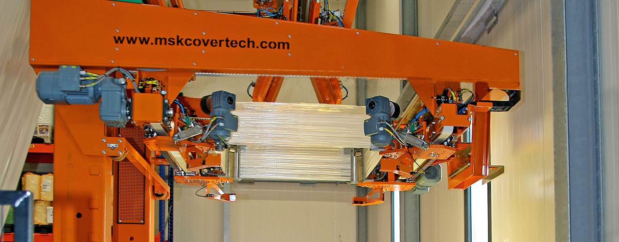 [Translate to Czech:] Stretch logistics - packaging solutions for logistics centers